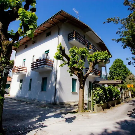 Hotel Olga 2*